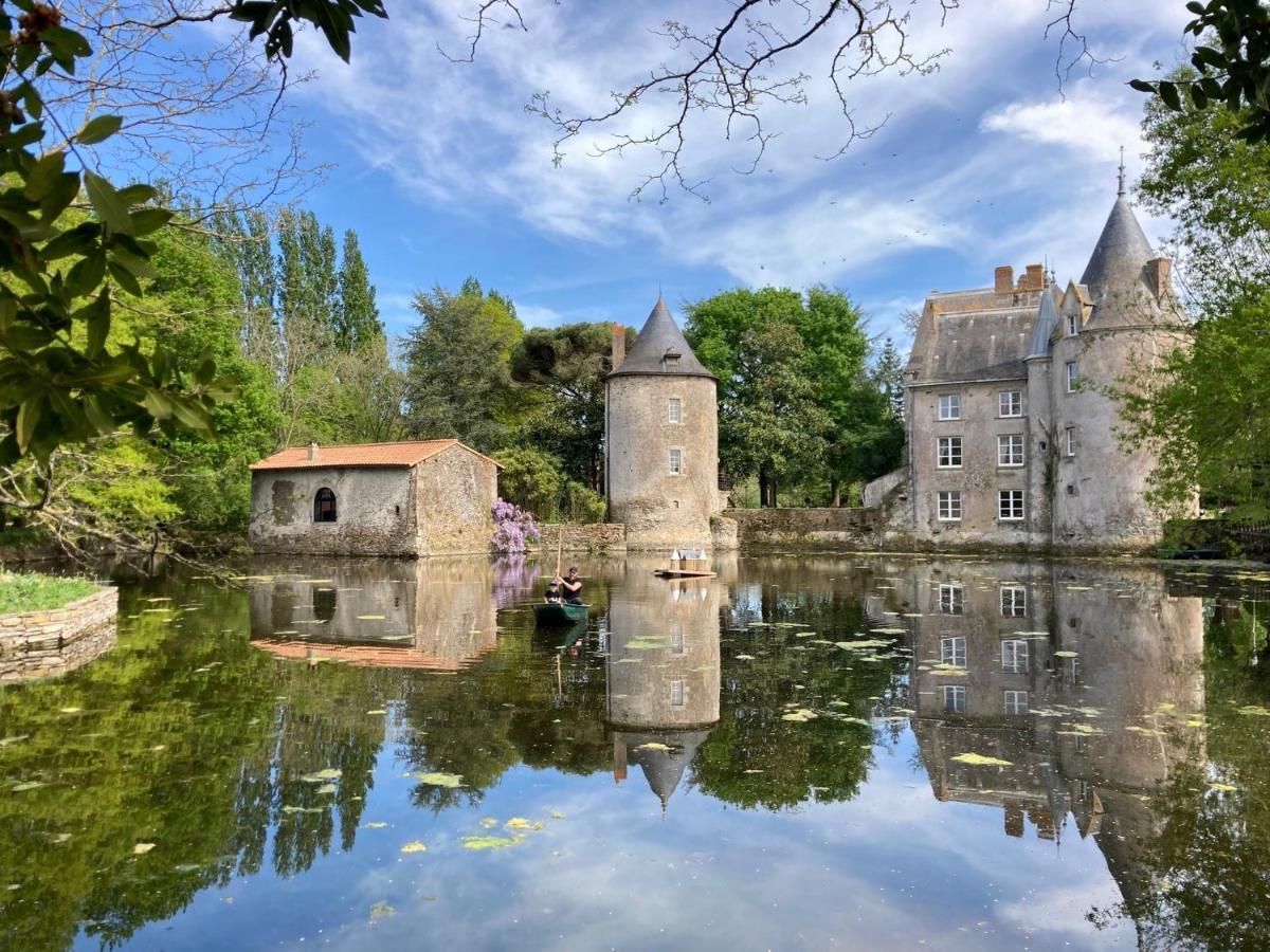 Chateau De La Preuille Gites Montaigu-Vendee Exterior photo