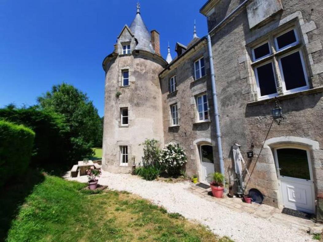 Chateau De La Preuille Gites Montaigu-Vendee Exterior photo